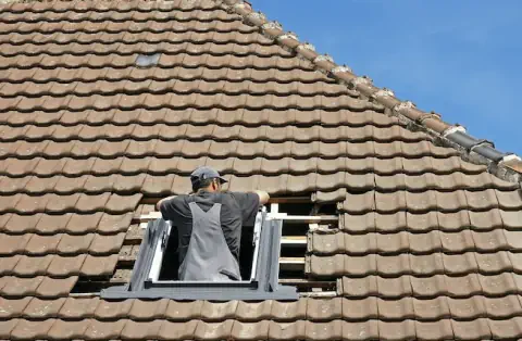 Pose de velux - Champagné-les-Marais
